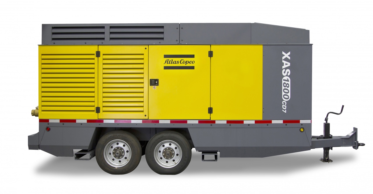 Дизельный компрессор Atlas Copco XAVS 1800CD на шасси