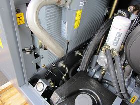 Дизельный компрессор Atlas Copco XAHS 146 DD на шасси — фото 4